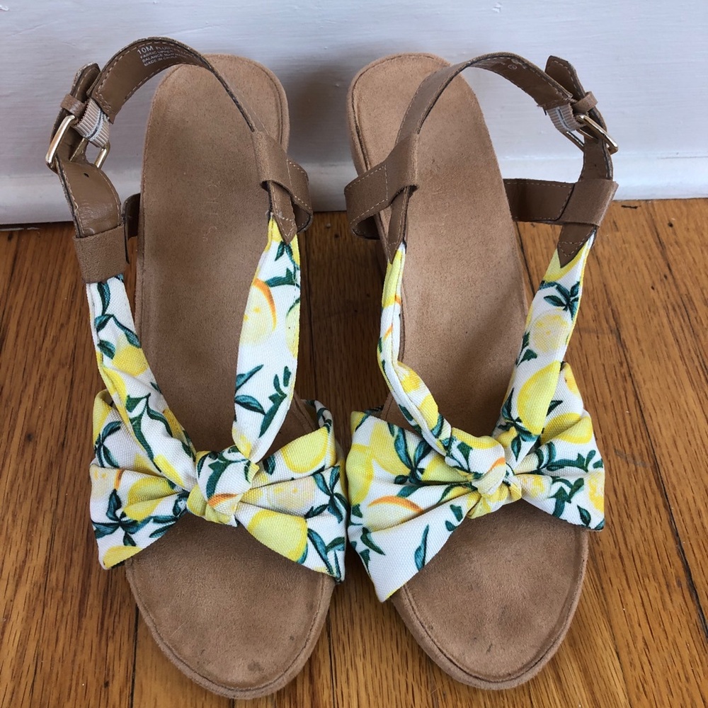 Lemon Print Wedge Sandals